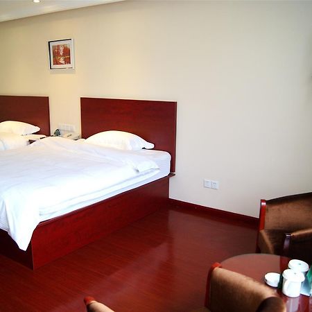 Greentree Inn Henan Qinyang Middle Huaifu Road Express Hotel Exterior photo